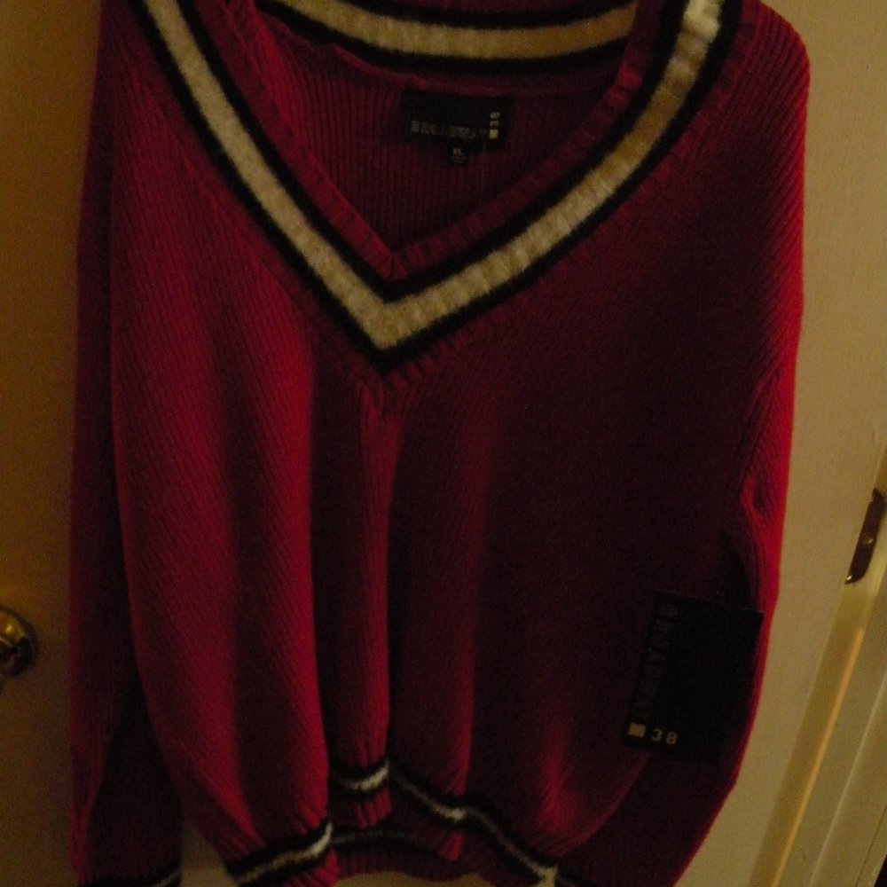 Broadway 38 V-Neck Red/Black/White Sweater NWT XL